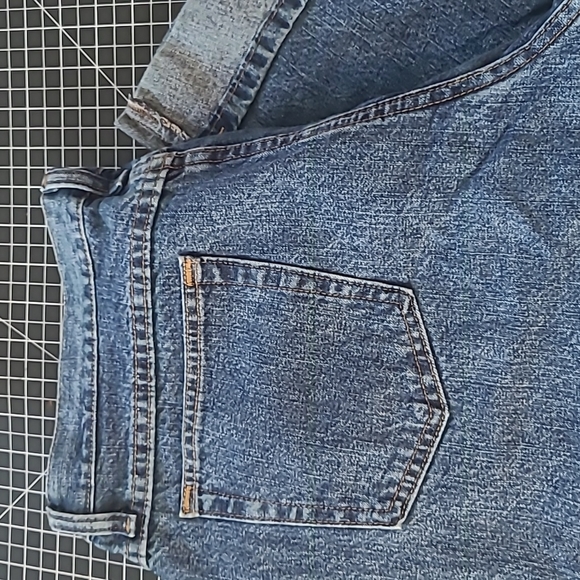 14W Riders Cuffed Capri Jeans - Picture 5 of 6